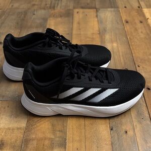 Adidas light motion, DuraMOSL Black and White Athletic Shoes. EUC. Worn once 7.5